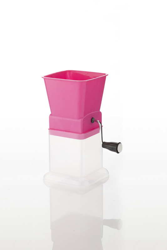 PLASTIC CHILLY CUTTER TRANSPARENT